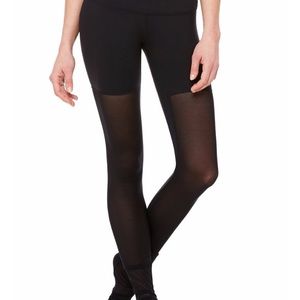Mesh goddess Alo yoga legging.
